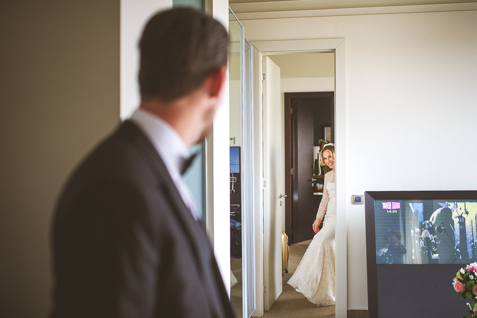 Mladi par — srećni trenuci