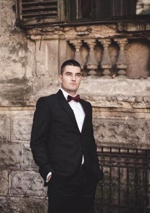 Jovan u smokingu, priprema