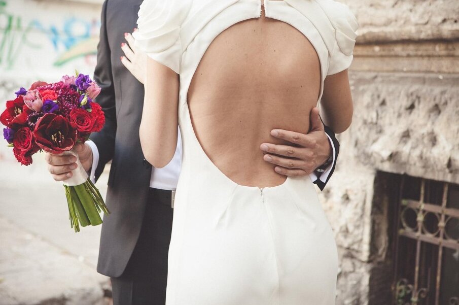 Par u intimnom zagrljaju