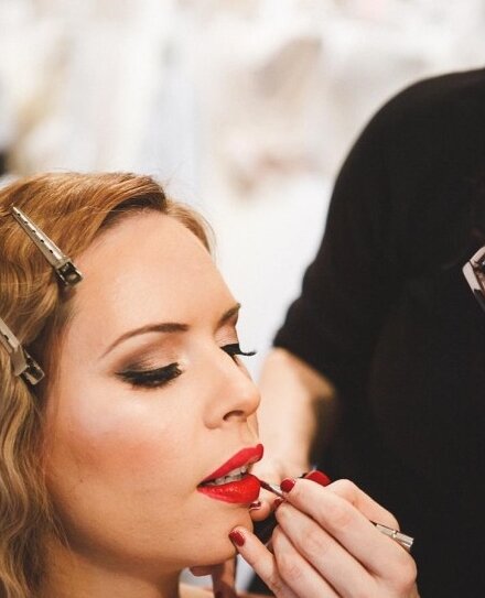 Bidermajer sa crvenim bobicama