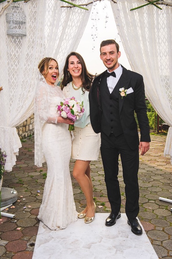 Portret — frajerski stil i radost posle venčanja