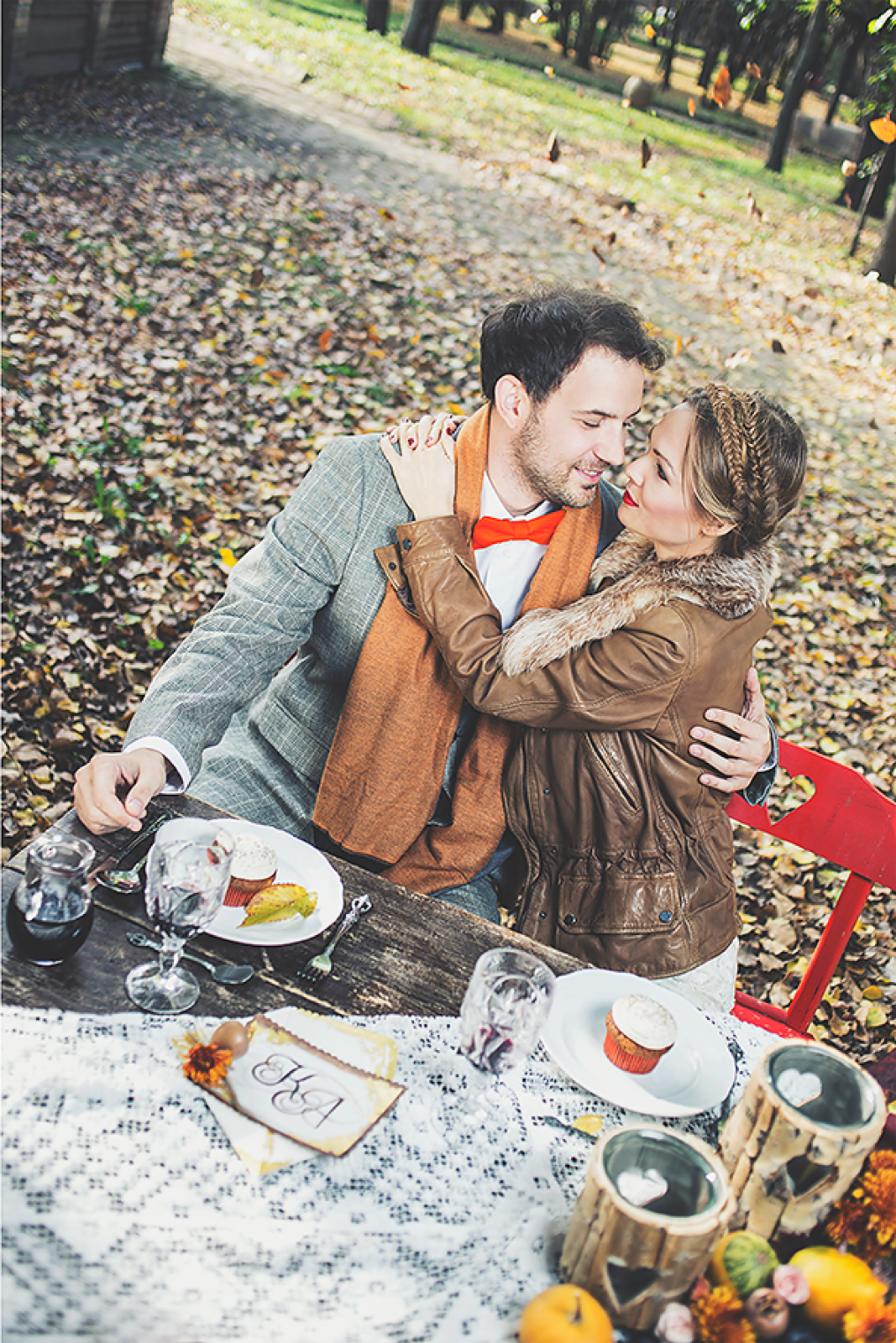 Jesenja atmosfera — detalji cveća i lišća