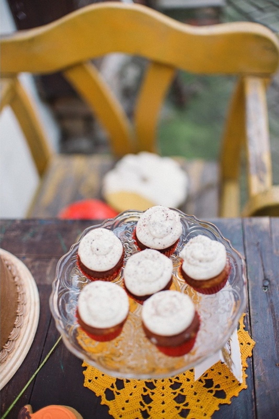 Kapkejk sa dekoracijom od fondana