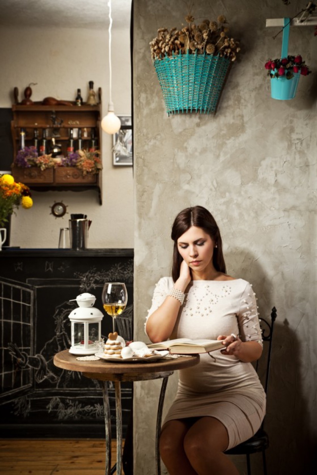 Haljina sa perlama — detalj