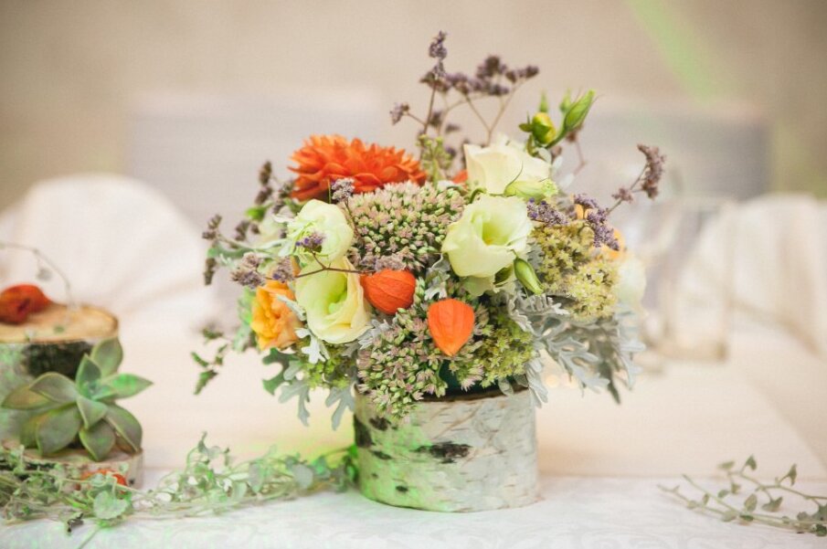 Dekorativni detalj na stolovima