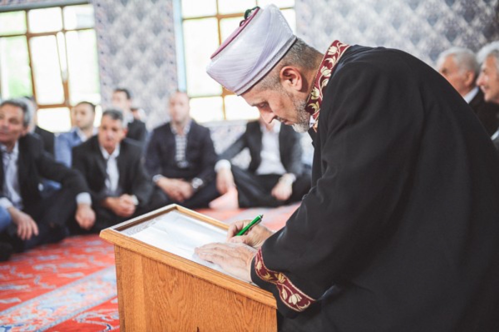 Eli i Semir pred hodžom — šerijatsko venčanje u džamiji