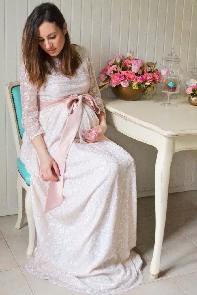 Portret sa ružičastom ružom — poslednji pozdrav