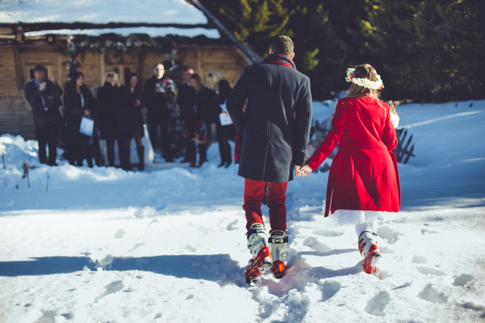Priprema za venčanje u planinskom okruženju