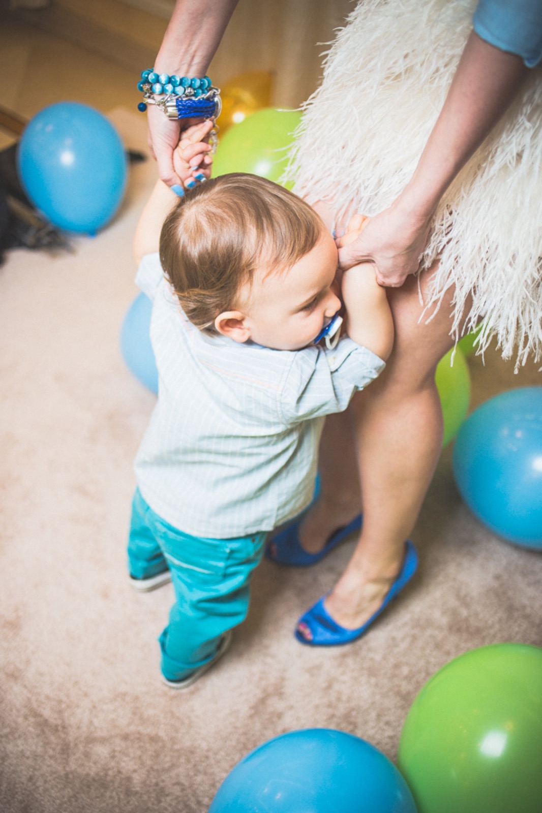 Filip gleda u daljinu