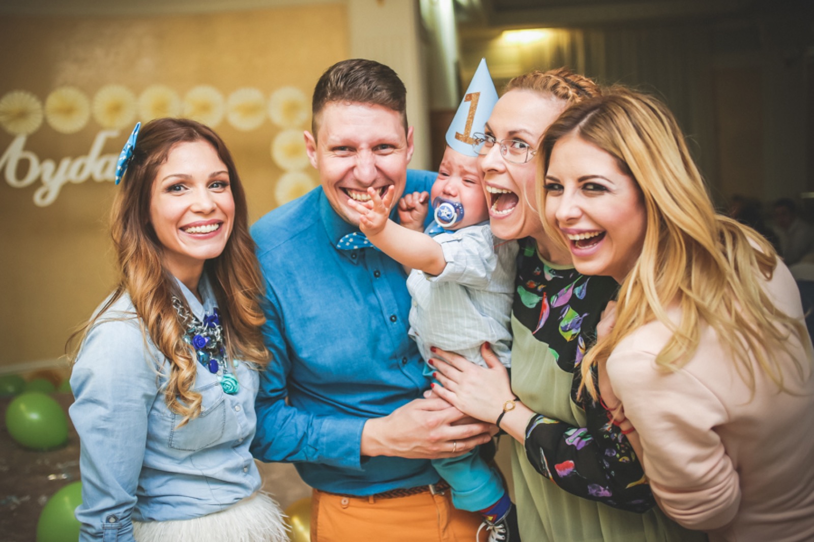 Filip sa roditeljima — emotivni trenutak