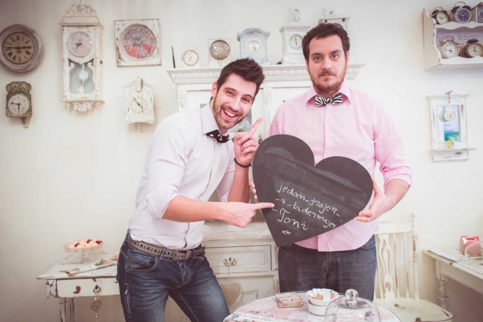 Slatkiši, medenjaci i kolači na slavljeničkom stolu