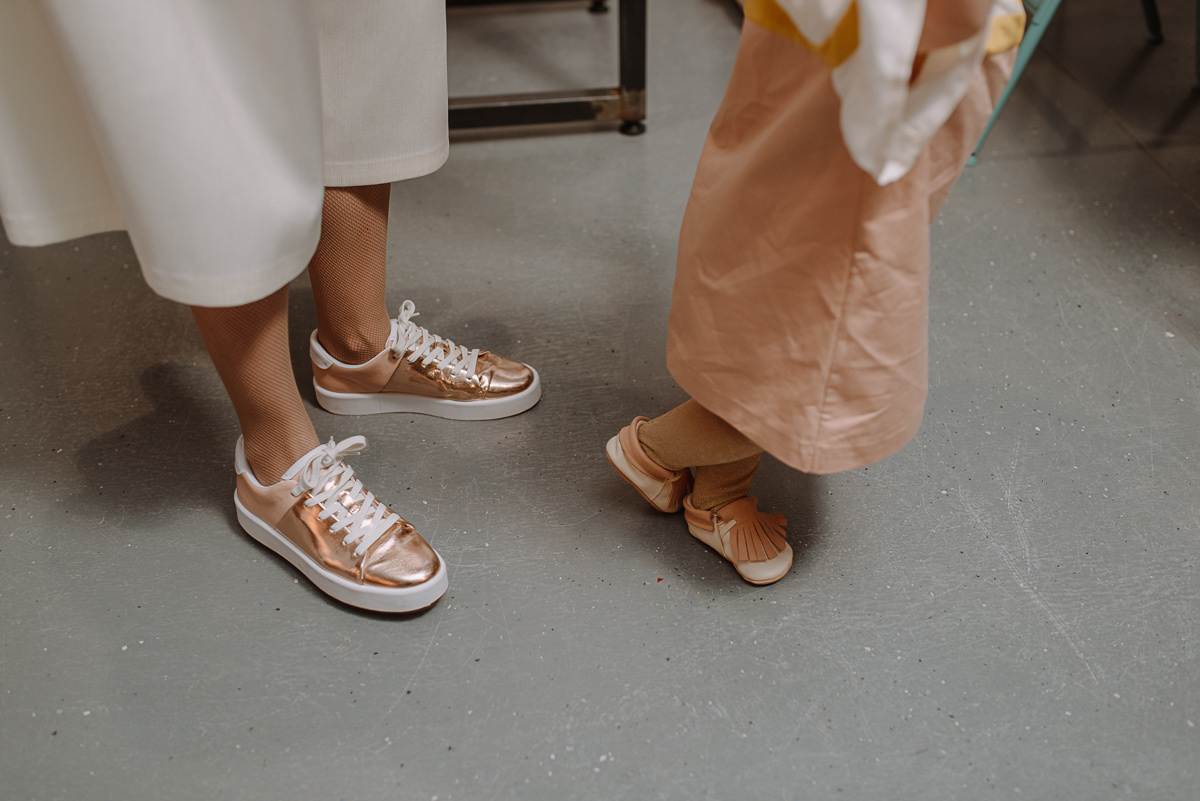 Tata u Navigare odelu — stilizovan portret