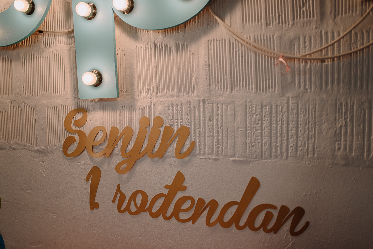 Mini-krofnice u obliku ananasa