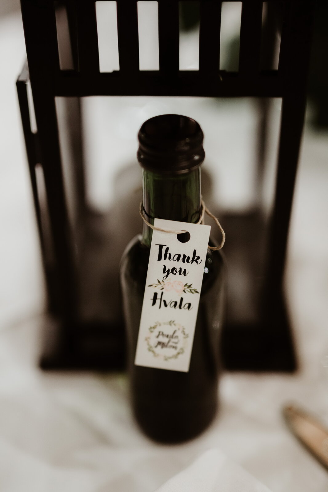 Elegantna dekoracija na noćnoj proslavi