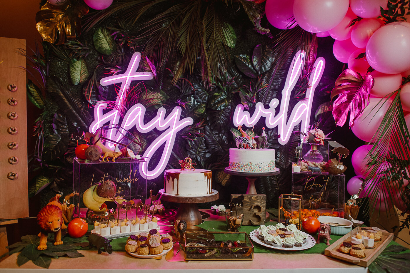 Dekoracija sa palmama