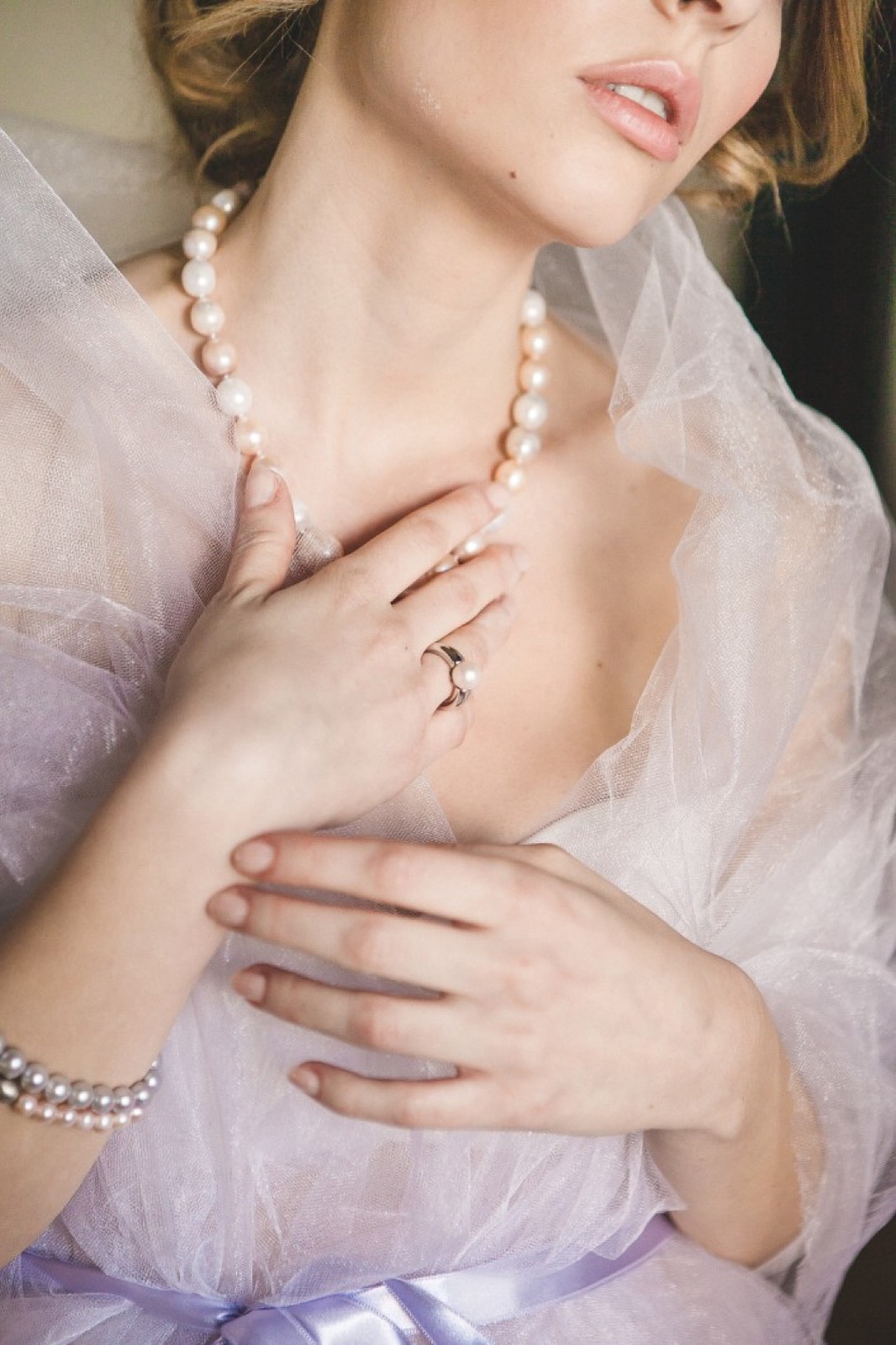 Intiman portret — pogled sa strane