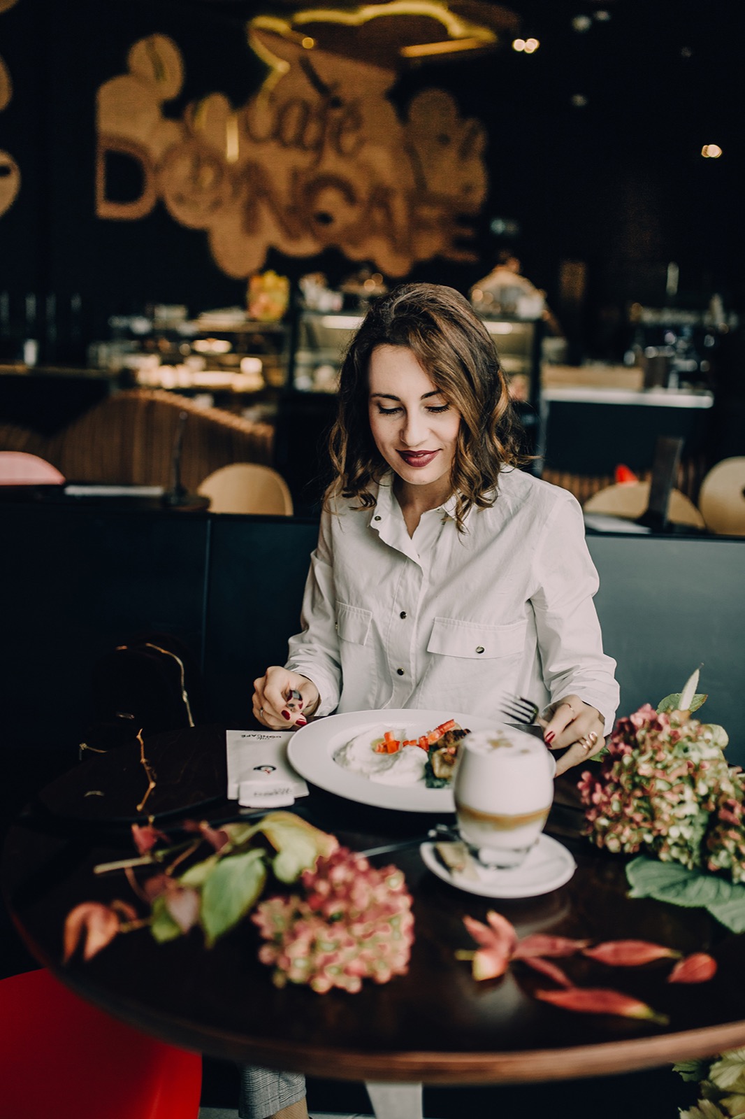 Tri generacije — kadar 6