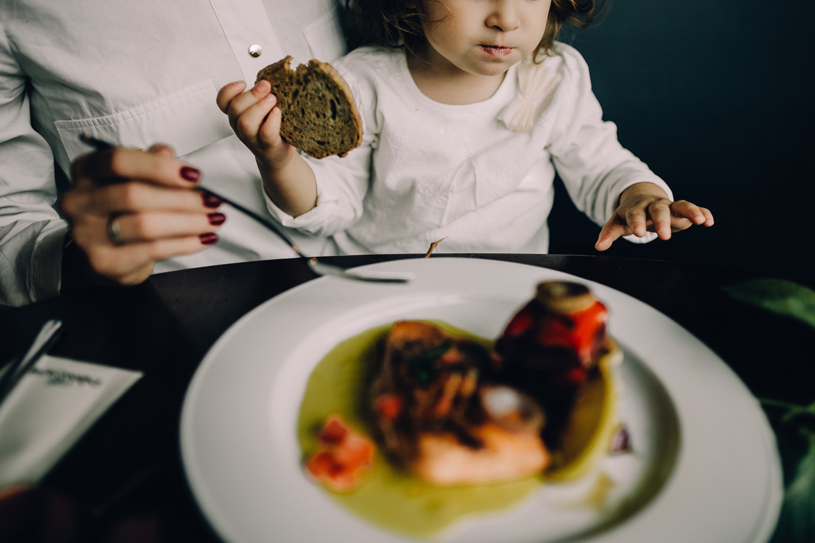 Tri generacije — kadar 9