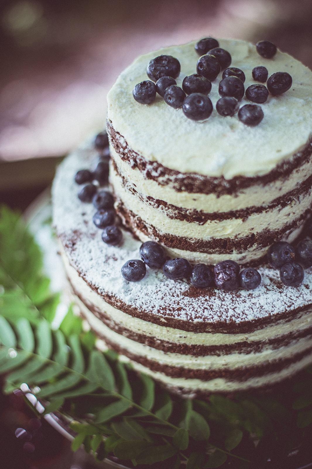 Portret Muma Paduri — jeleninji rogovi, krzneni ogrta, intenzivan pogled