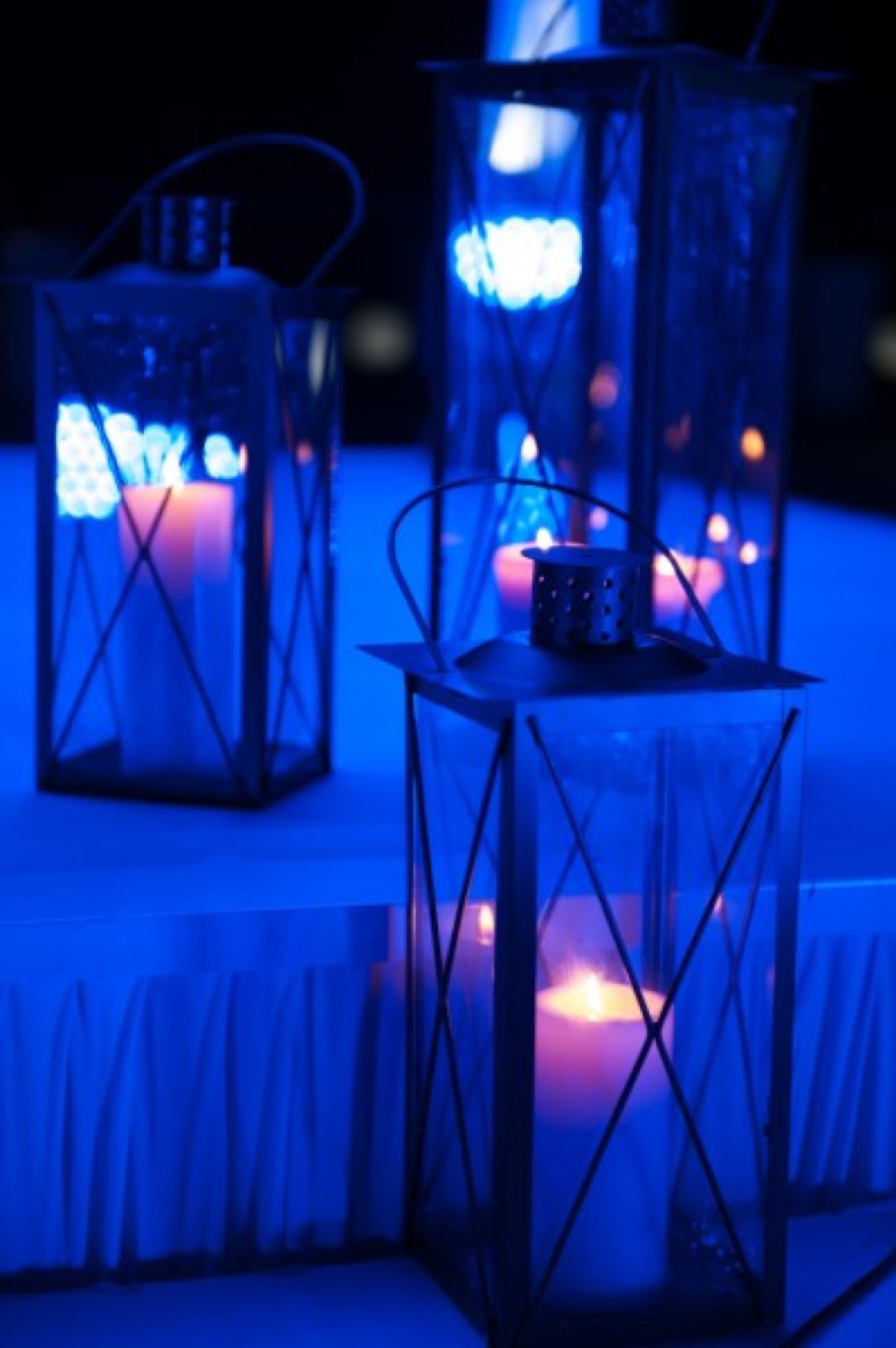 Fotopaneli u liftu restorana — detalj dizajna