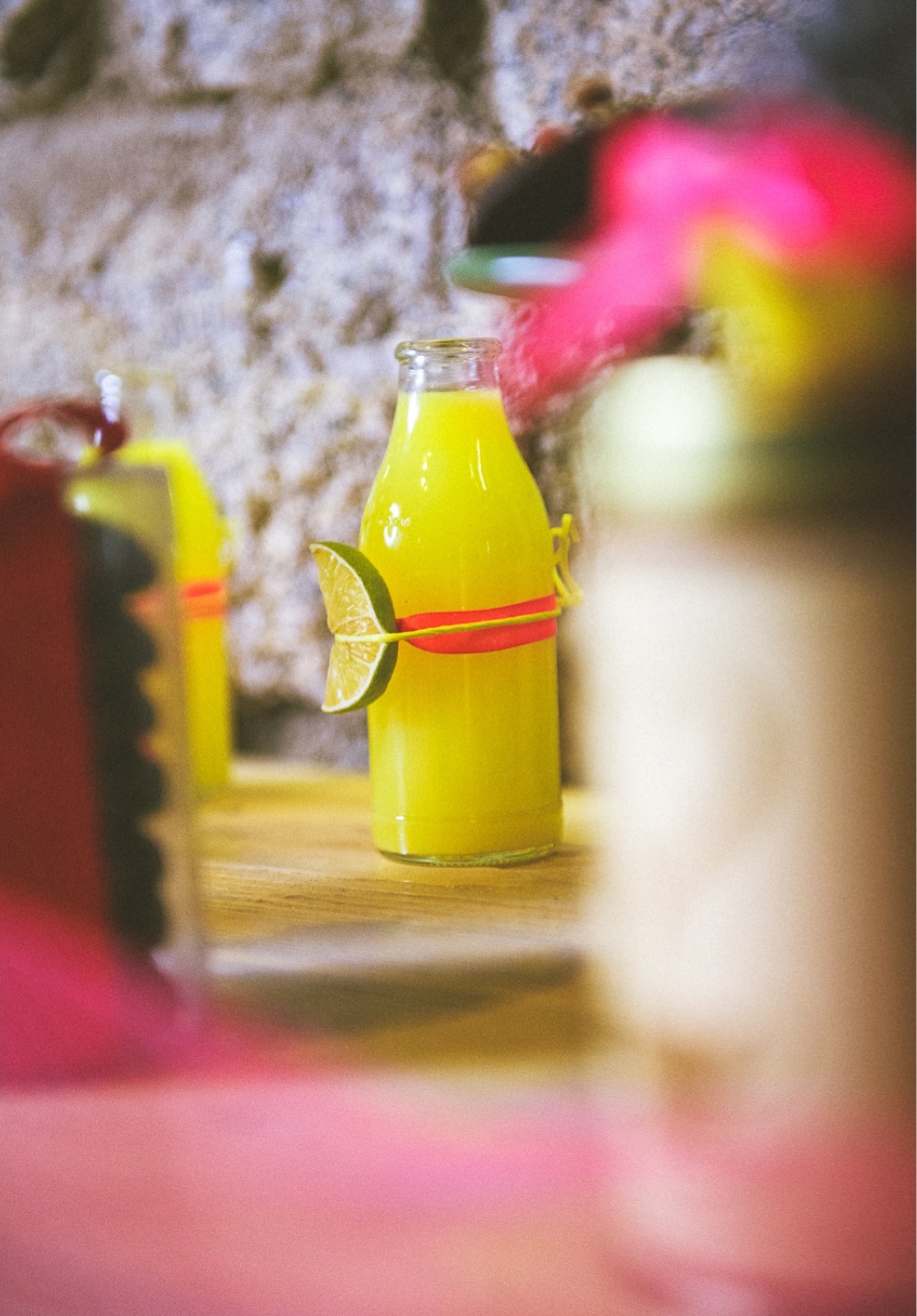 Neon detalji u prostoru